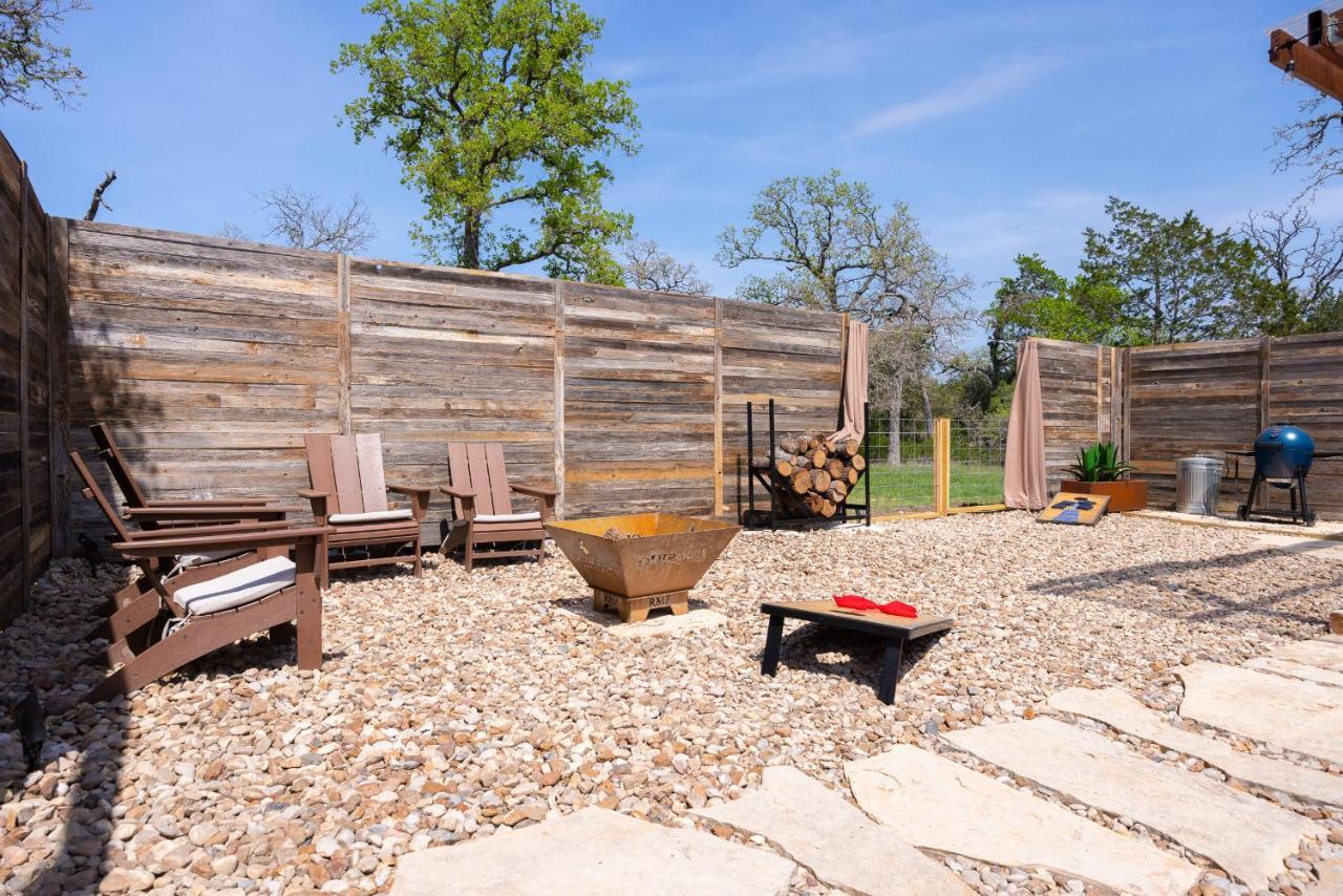 Romantic Tiny Luxury Retreat W Heated Pool, Sauna N Outdoor Shower In Wimberley 10 Acres Eksteriør billede