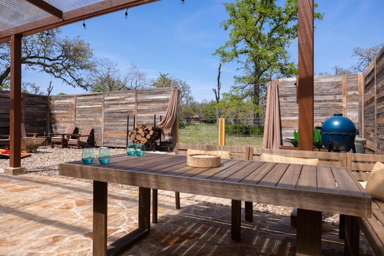 Romantic Tiny Luxury Retreat W Heated Pool, Sauna N Outdoor Shower In Wimberley 10 Acres Eksteriør billede