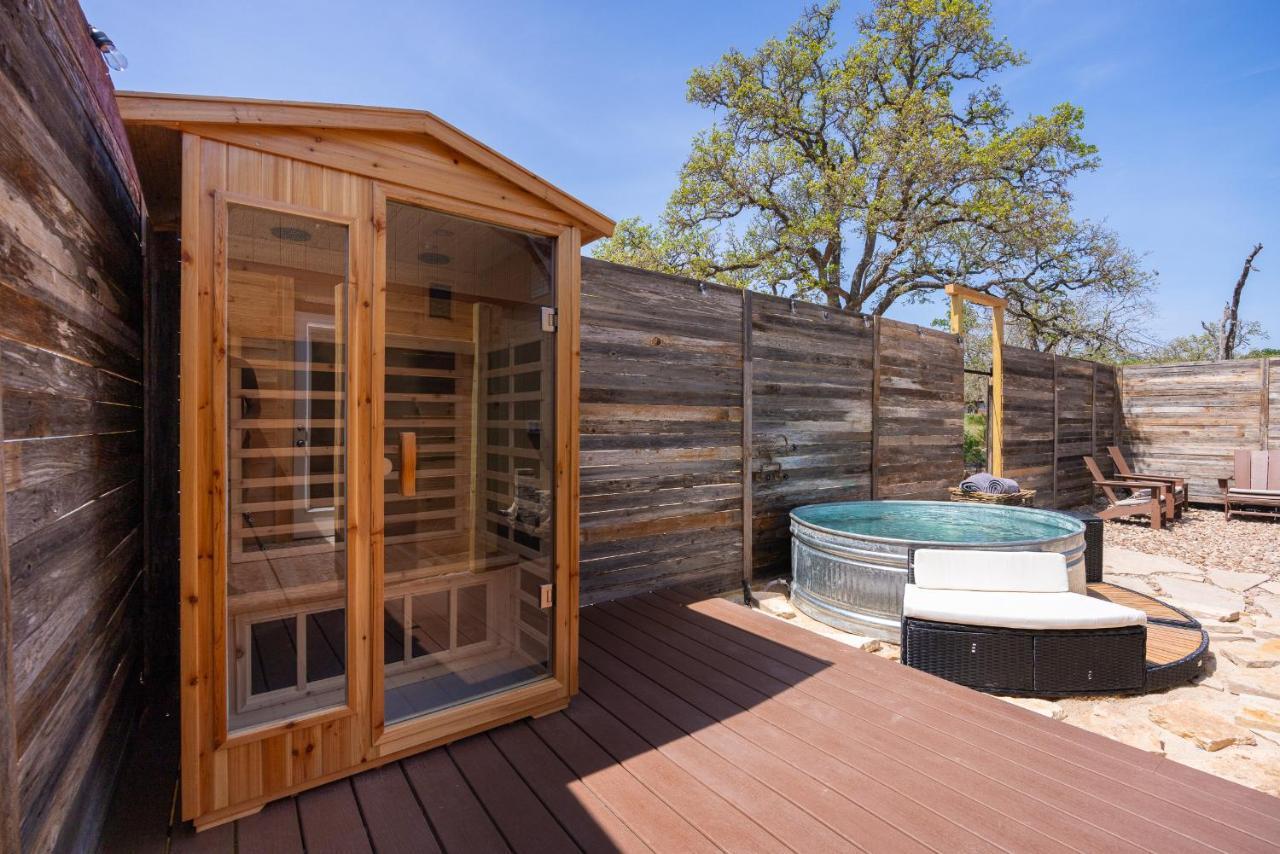 Romantic Tiny Luxury Retreat W Heated Pool, Sauna N Outdoor Shower In Wimberley 10 Acres Eksteriør billede