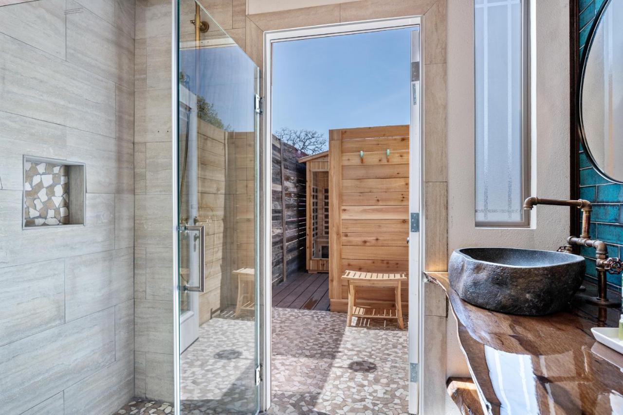 Romantic Tiny Luxury Retreat W Heated Pool, Sauna N Outdoor Shower In Wimberley 10 Acres Eksteriør billede