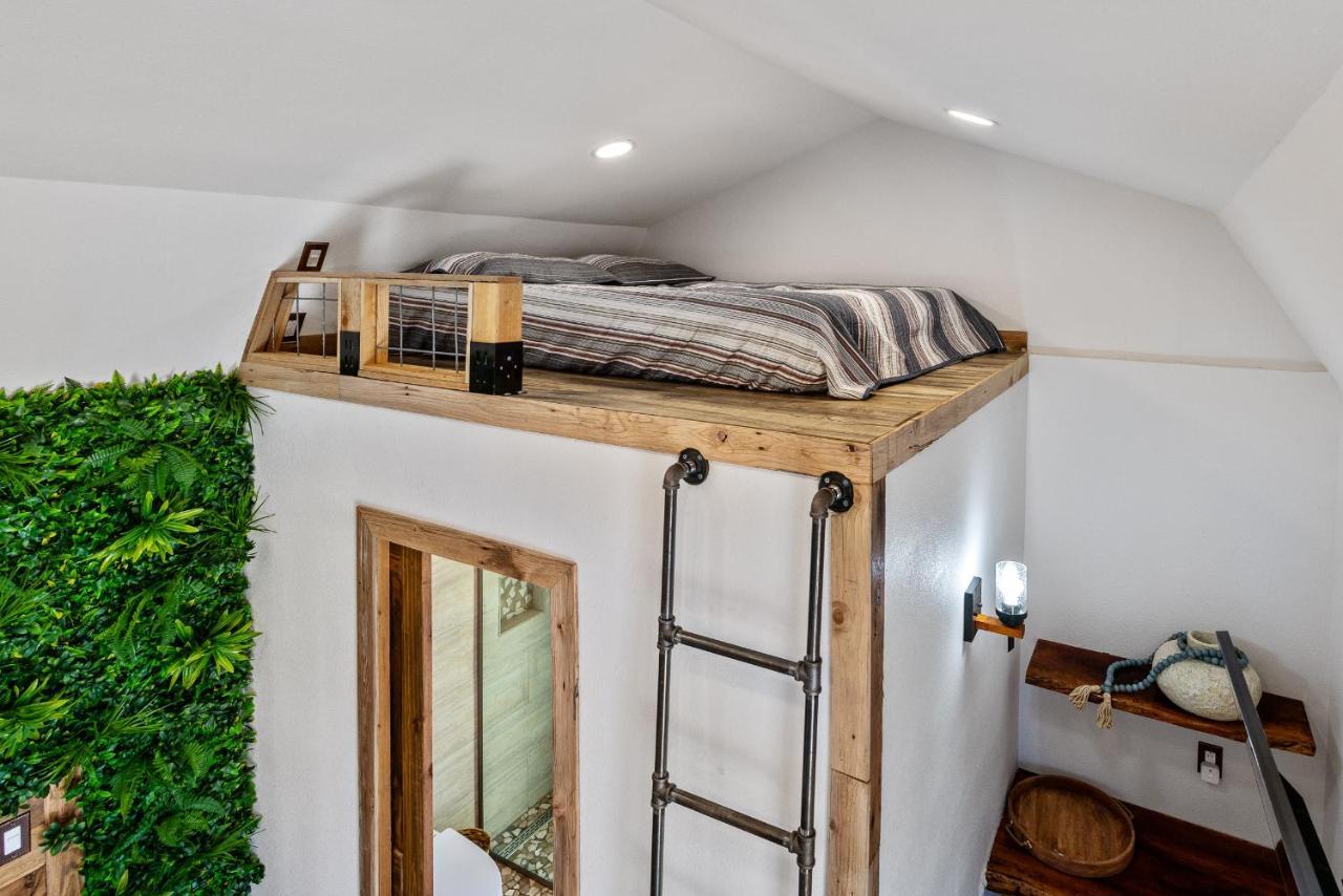 Romantic Tiny Luxury Retreat W Heated Pool, Sauna N Outdoor Shower In Wimberley 10 Acres Eksteriør billede