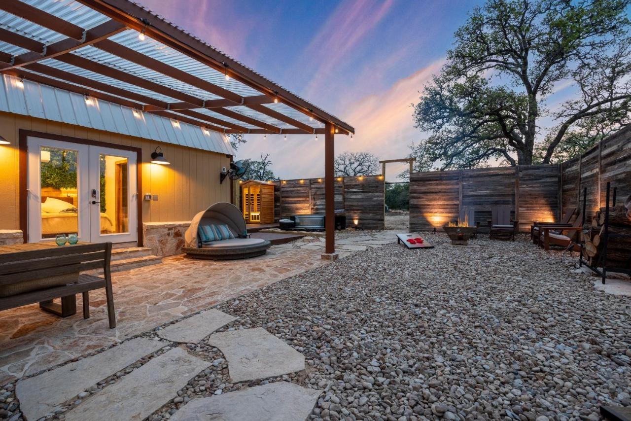 Romantic Tiny Luxury Retreat W Heated Pool, Sauna N Outdoor Shower In Wimberley 10 Acres Eksteriør billede