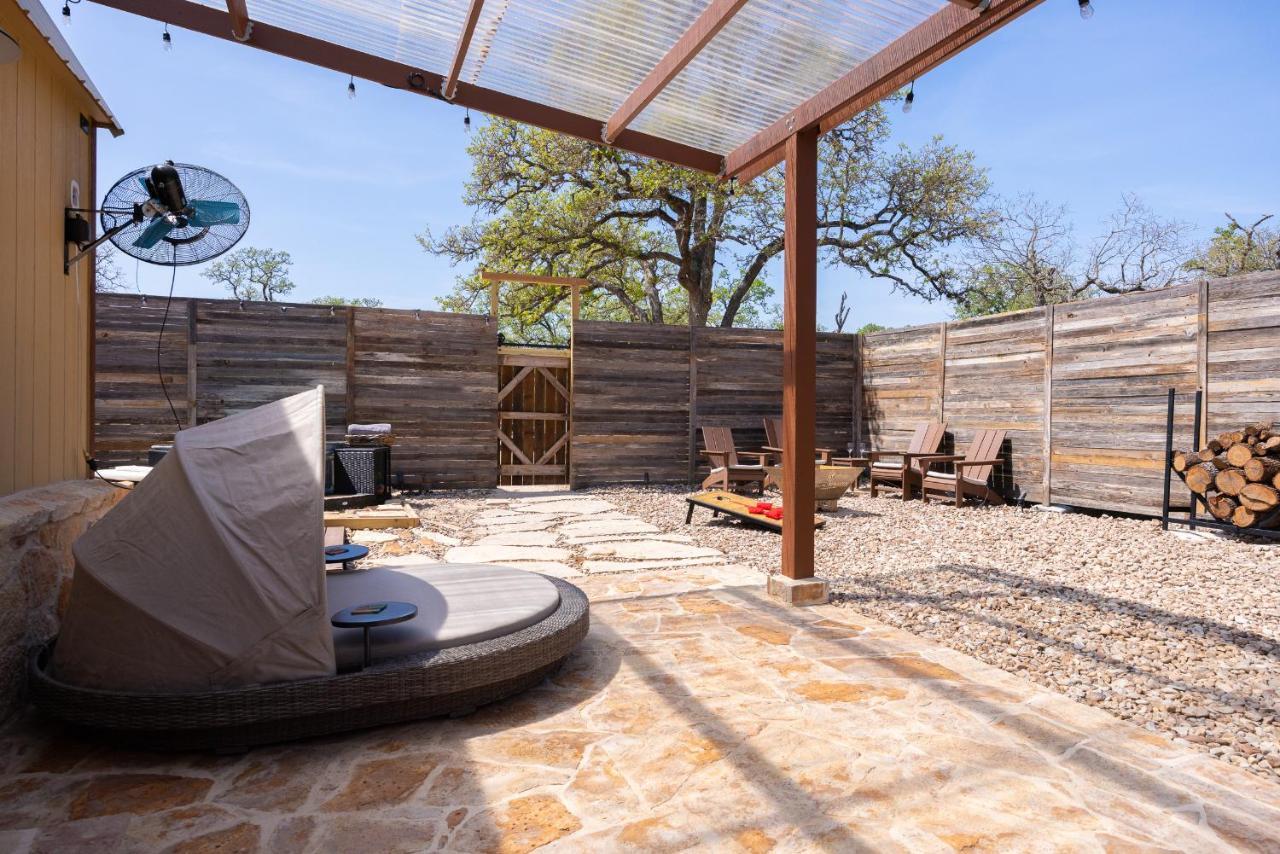 Romantic Tiny Luxury Retreat W Heated Pool, Sauna N Outdoor Shower In Wimberley 10 Acres Eksteriør billede
